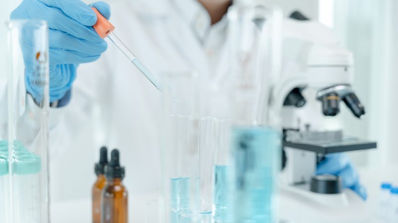 生物科技公司采购合同规范：合规与风险的平衡之道**